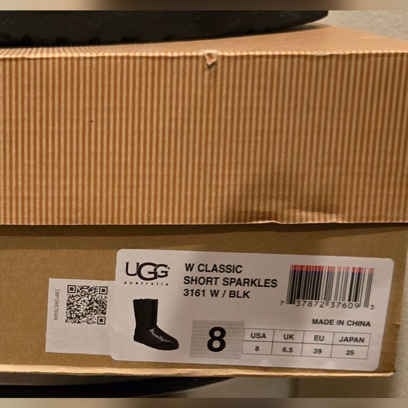 UGG Classic Short Sequin Boots - Picture 2 of 7